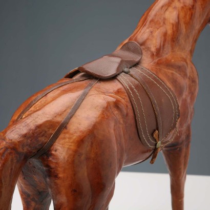 Cheval en cuir