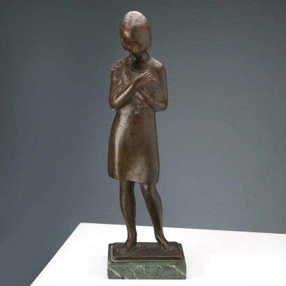 Sculpture en bronze de bergère par Ivo Soli