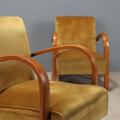 Deux fauteuils des années 50 et 60