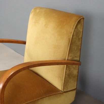 Deux fauteuils des années 50 et 60