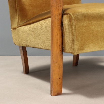 Deux fauteuils des années 50 et 60