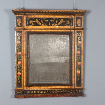 Freistehender Spiegel mit Tannenholzrahmen