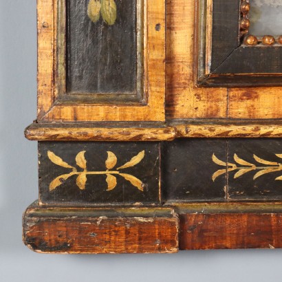 Lackierter Rahmen, freistehender Spiegel mit Rahmen