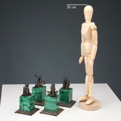 Gruppe von Skulpturen aus Silber und Malach