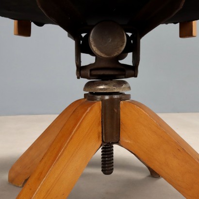 Drehstuhl aus den 1950er Jahren