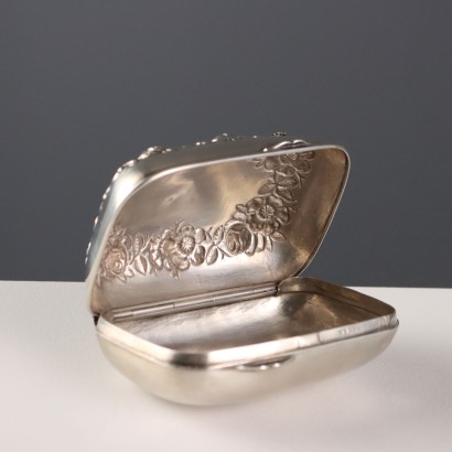 Caja de plata de ley