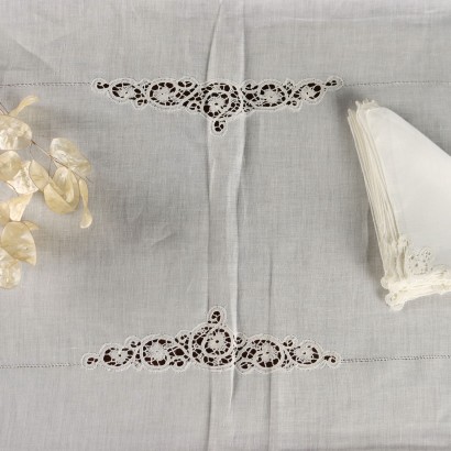 Mantel de lino con 18 servilletas de encaje Cantù