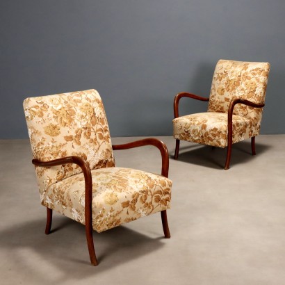 Deux fauteuils des années 50 et 60