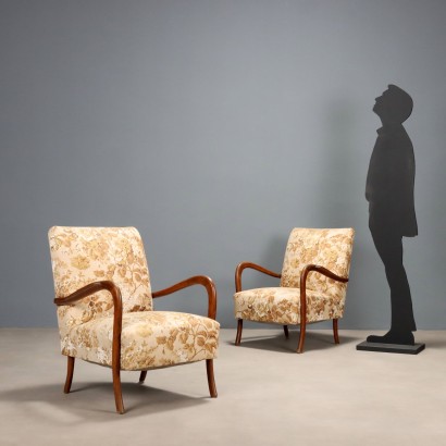 Deux fauteuils des années 1950 à Apostrop