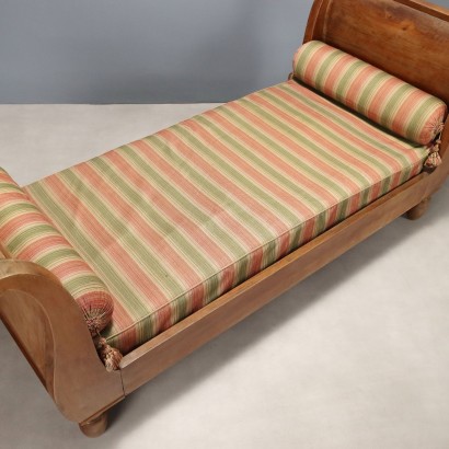 Canapé-lit, lit bateau en noyer