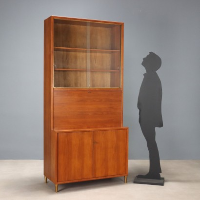 Librería con vitrina y solapa de los años 00