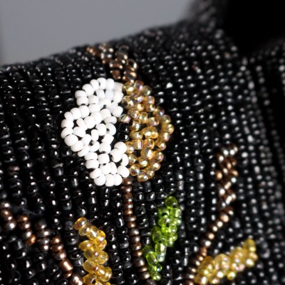 Bolso floral con cuentas