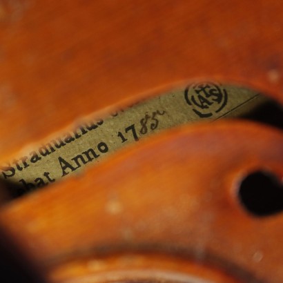 Violín con estuche