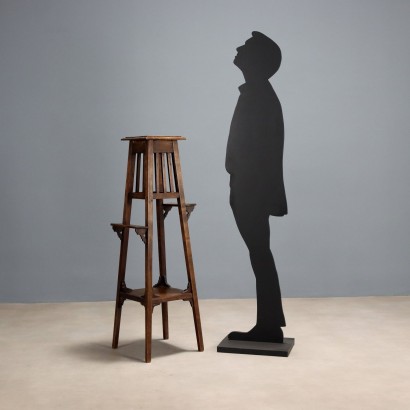 Jardinera Liberty en álamo teñido de nogal