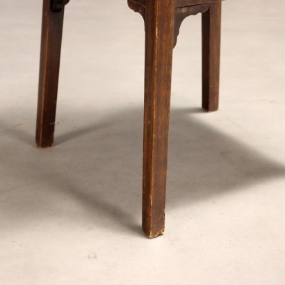 Jardinera Liberty en álamo teñido de nogal