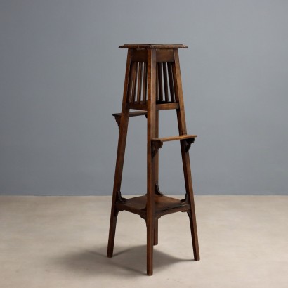 Jardinera Liberty en álamo teñido de nogal