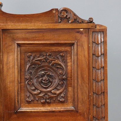 Bank, reich verzierte Walnussbank