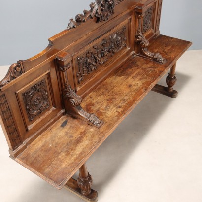 Bank, reich verzierte Walnussbank