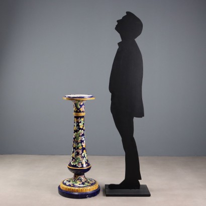Majolika-Säule im Stil der Neorenaissance