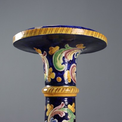 Majolika-Säule im Stil der Neorenaissance