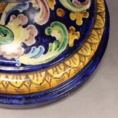 Majolika-Säule im Stil der Neorenaissance