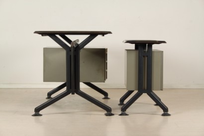 tavoli di modernariato, scrivania olivetti, produzione olivetti, designer gruppo BBPR, modello arco, anni 60, del 1963