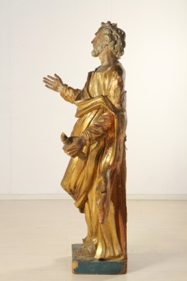 Estatua de madera