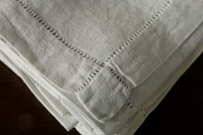 Serviettes de lin damassé nappe 12 serviettes de table contenant des particules