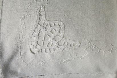 Detalle del bordado de mano completo dos fundas de almohada de lino doble hoja