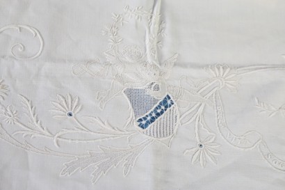 Linen double sheet embroidery detail with two pillowcases