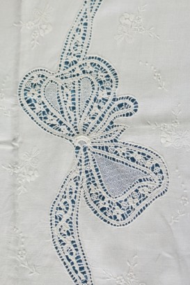 Brodées de taies d’oreiller feuille avec des détails de broderie à la main