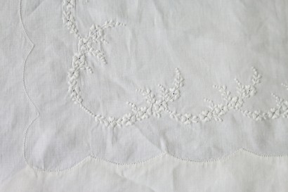 Embroidery detail with double sheet pillowcases