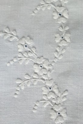 Embroidery detail with double sheet pillowcases