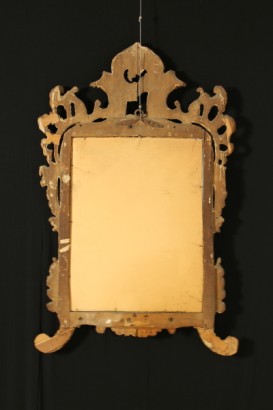 Particular carved Mirror