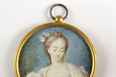 Small portrait of a female