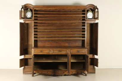 Interno Credenza-piattaia con orologi