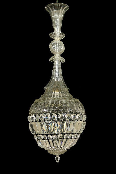 Lampadario cristallo - Illuminazione - Bottega del 900 - dimanoinmano.it Lampadario cristallo - Illuminazione - Bottega del 900 - dimanoinmano.it