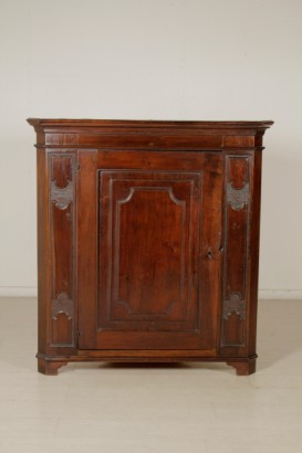 armoire d'angle, armoire d'angle en noyer, armoire d'angle début 900, armoire d'angle début 900, armoire d'angle antique, armoire d'angle antique, armoire d'angle antique, # {* $ 0 $ *}, #MadeInItaly, #madeinitaly, #angoliera, #angolierainnoce, # cornerseraprimi900, # angoliera900, # angolierainizi900, #angolieraantica, # angolieraantichità, #angolieraantica