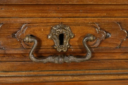 Sala completa Umbertina - particolare credenza con alzata