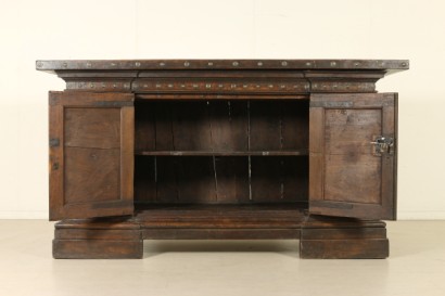 Sideboard bolognese XVII cent. -Interior