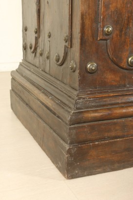 Sideboard Bolognese XVII Jh. -Detail