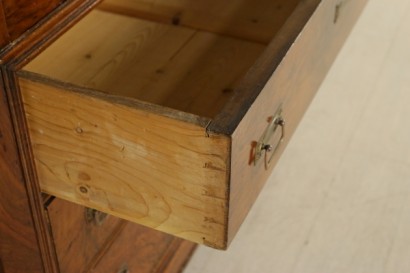 Umbertino Dresser-detail