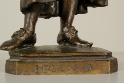 Bronzo di Cesare Beccaria - particolare