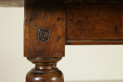 Table emiliano-detail