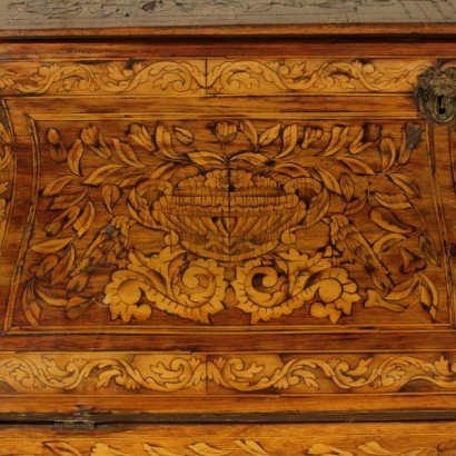 Dutch inlaid fore-detail