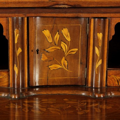 Dutch inlaid fore-detail