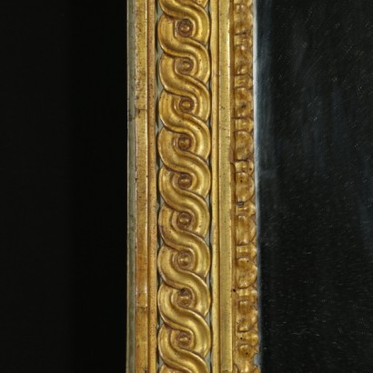 Neoclassical mirror-detail