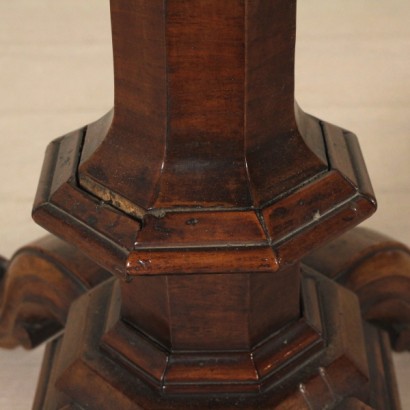 Coffee table with carved stone-detail