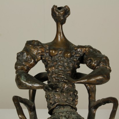 Luciano Minguzzi, weibliche Figur aus bronze
