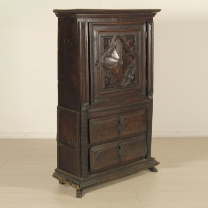 Cabinet antique Woods